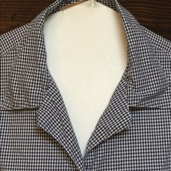 FINAL PRICE Express crop cowboy style tie front button down - Picture 2 of 7